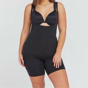 NWT SPANX Black Shapewear Bodysuit